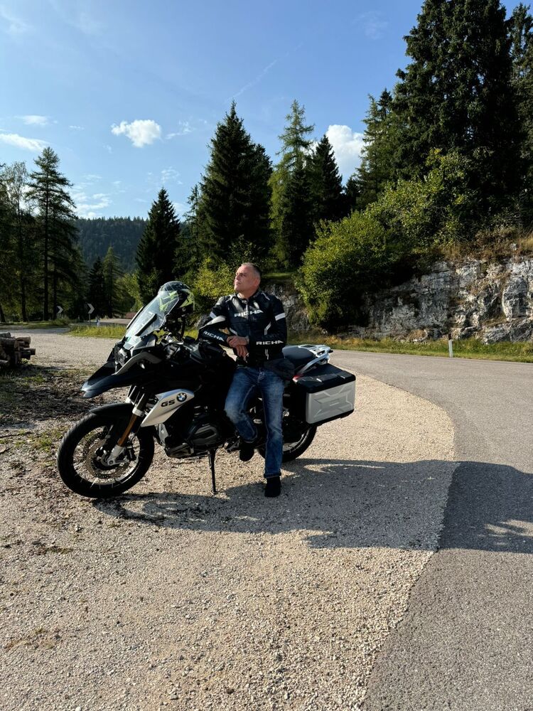  ,   Zoran, 48 ,     , c 