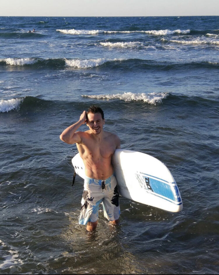  ,   Leo, 36 ,  