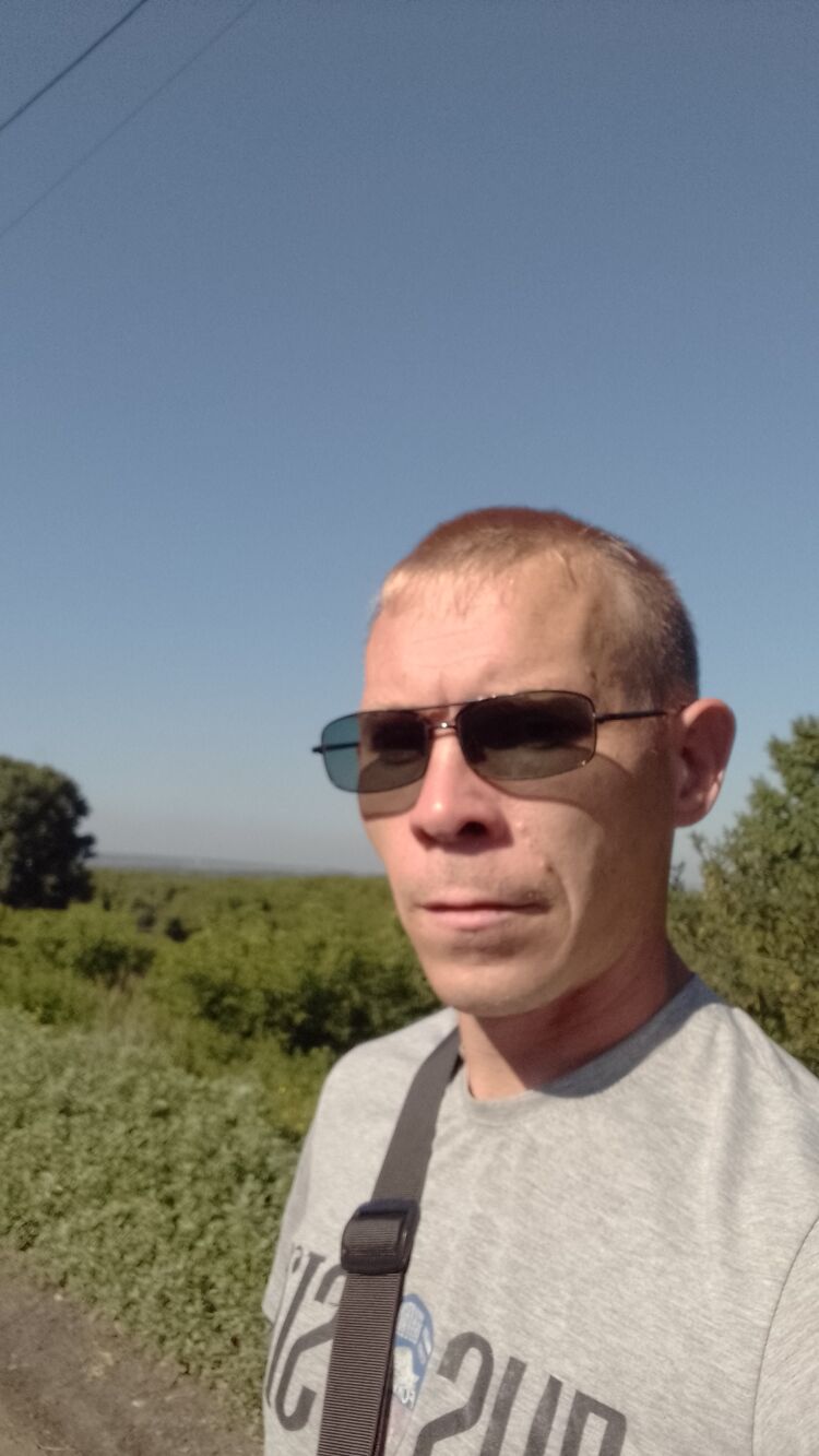  -,   Anatoly, 40 ,   ,   , c , 