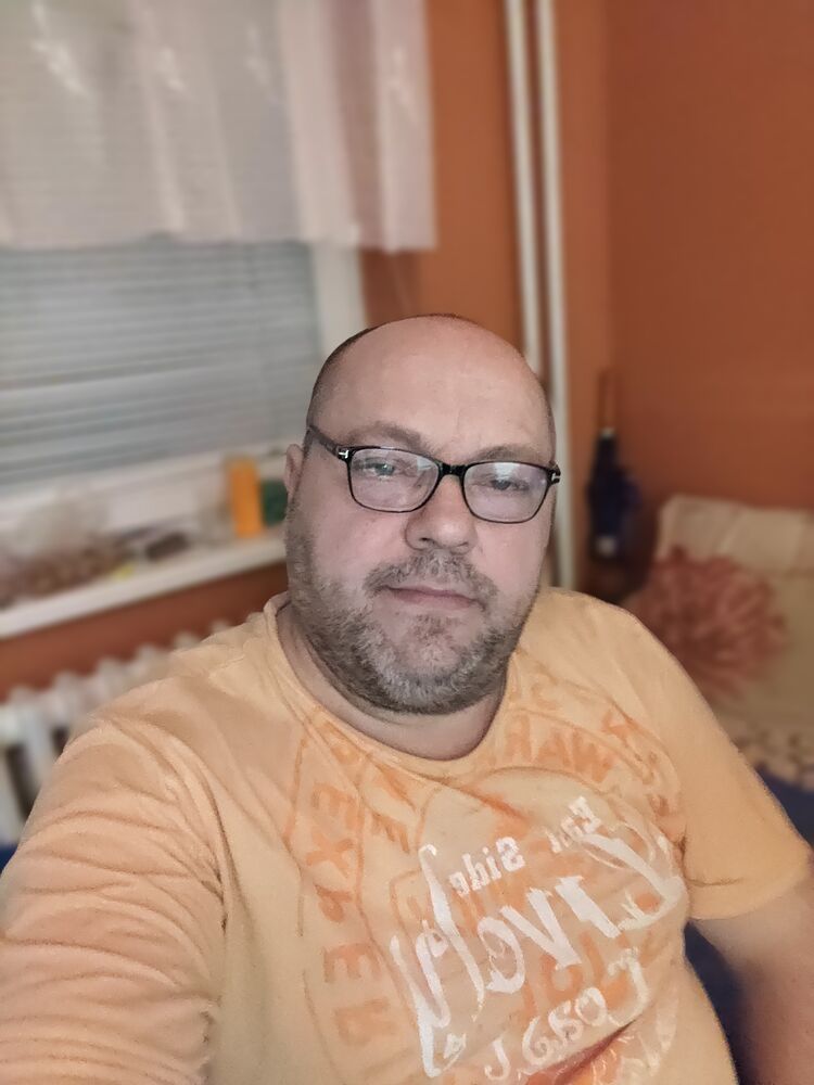  41434415  Jioni, 49 ,    Praha