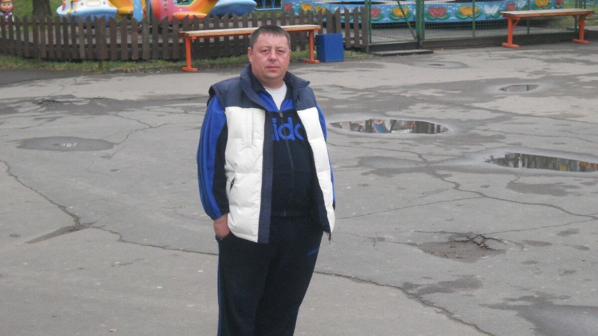 7943555  Maikl, 48 ,    
