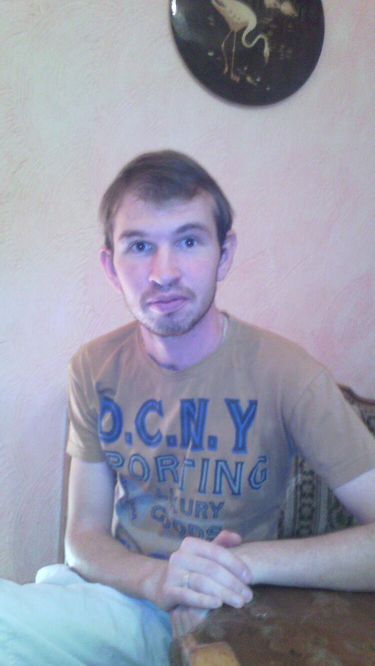  27494175  Artyom, 36 ,    