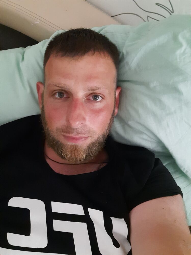  28569675  , 36 ,    