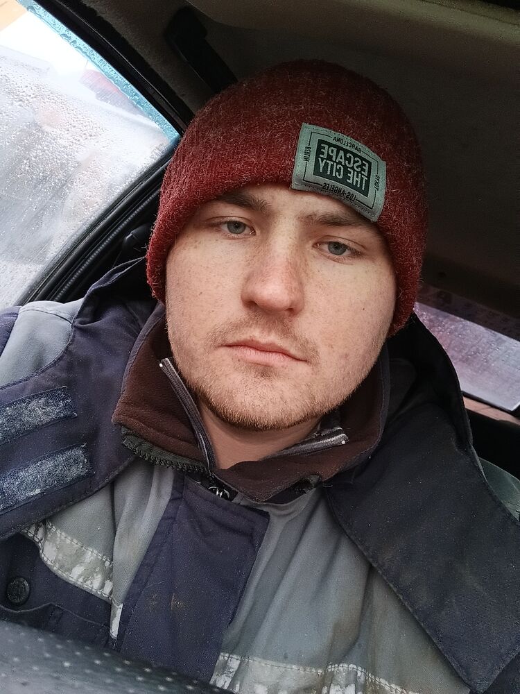  33560905  Semyon, 26 ,    