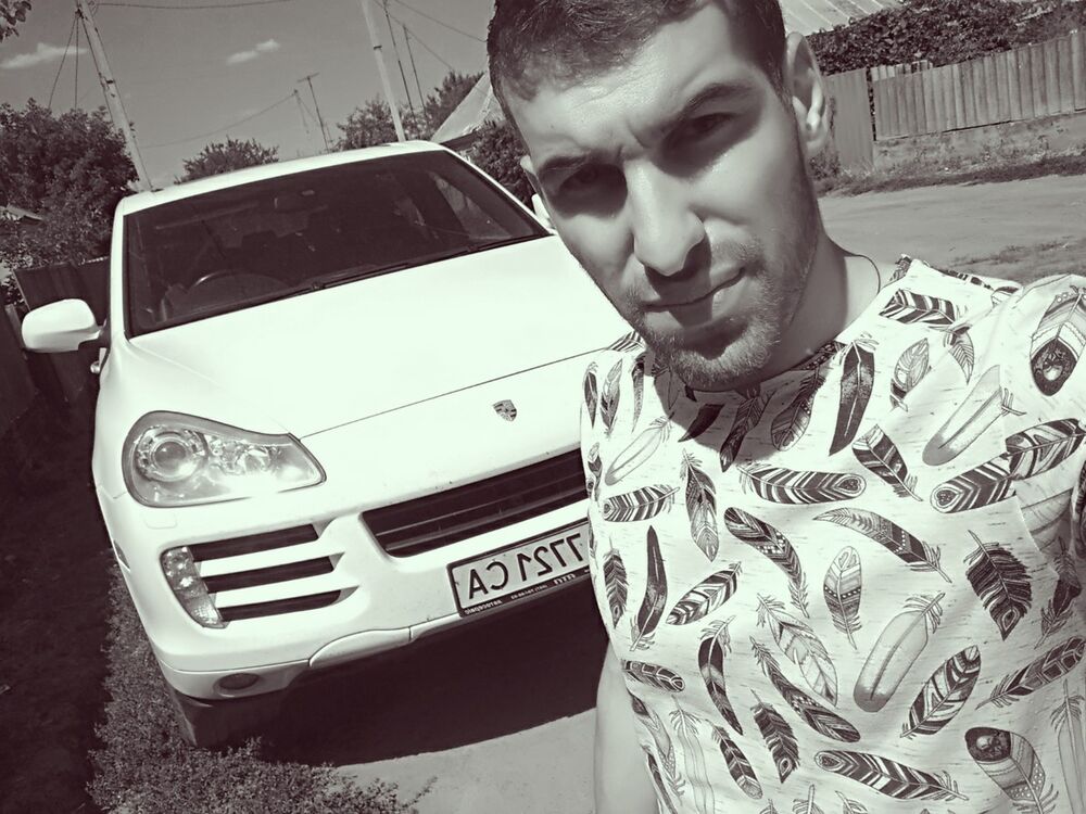  ,   David, 32 ,   ,   , c 