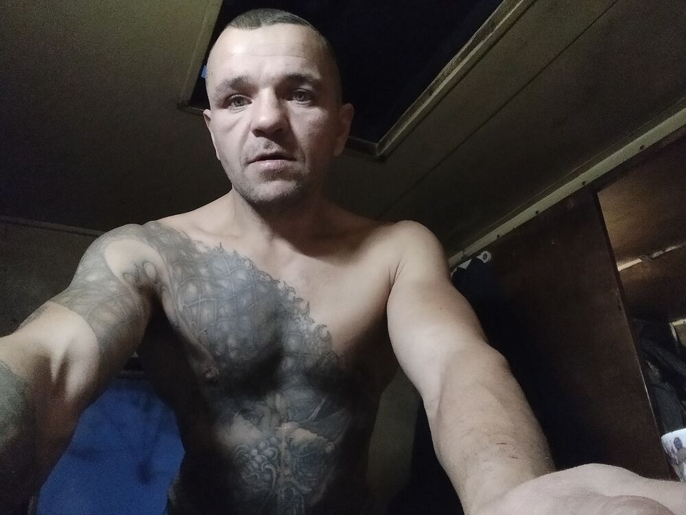  22899075  , 46 ,    
