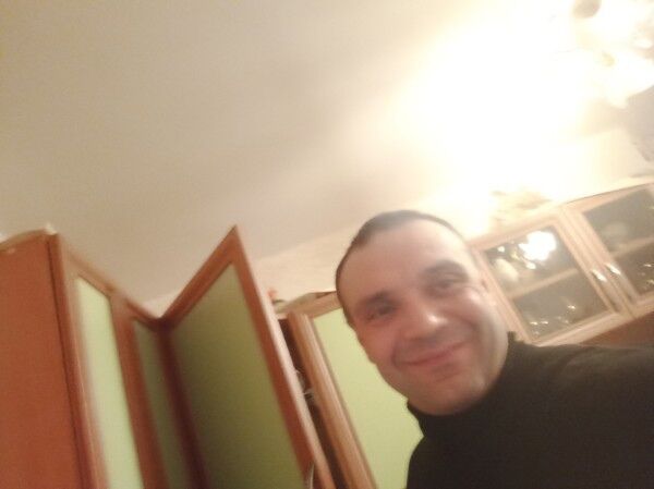  43125695  Andrei, 43 ,    