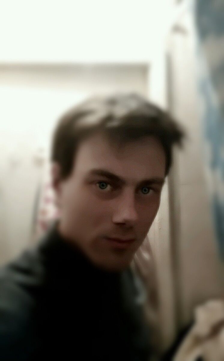  9346205  Niki, 33 ,    