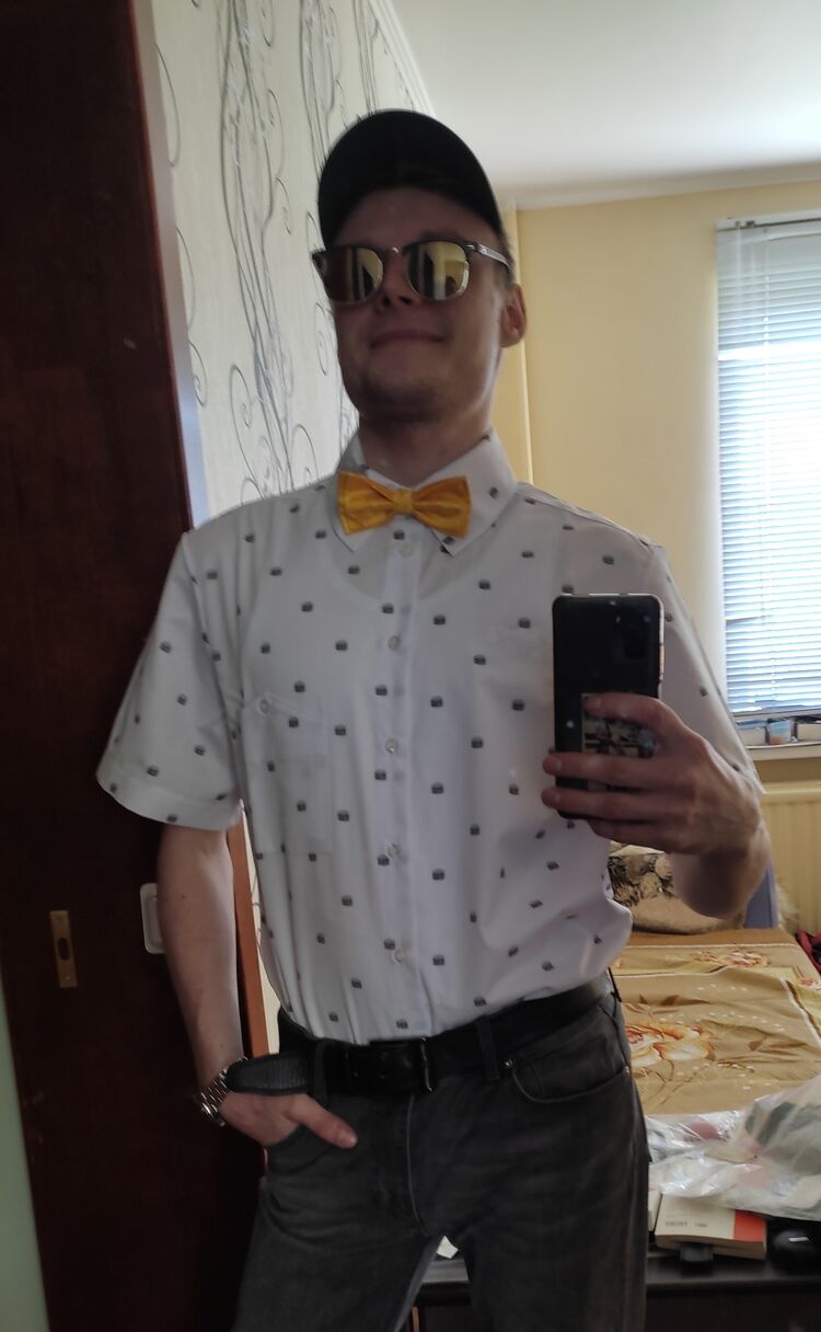  31952575  , 27 ,    -