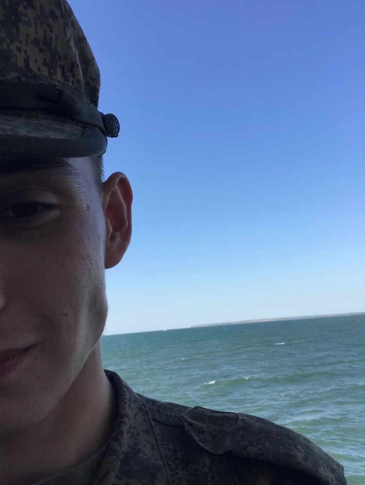  38061765  Azka, 23 ,    