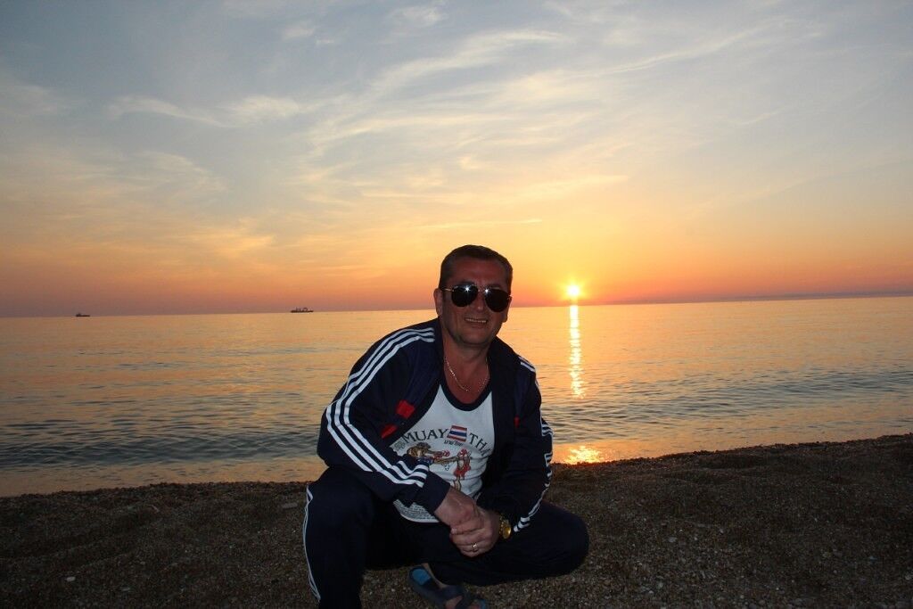  ,   Alexandr, 53 ,   ,   , c , 