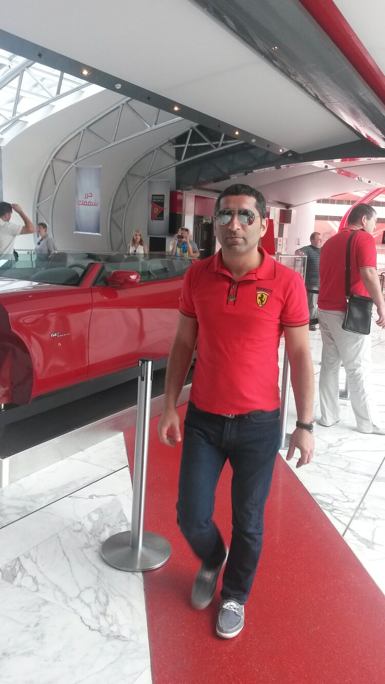  40381995  Ruslan, 40 ,    -