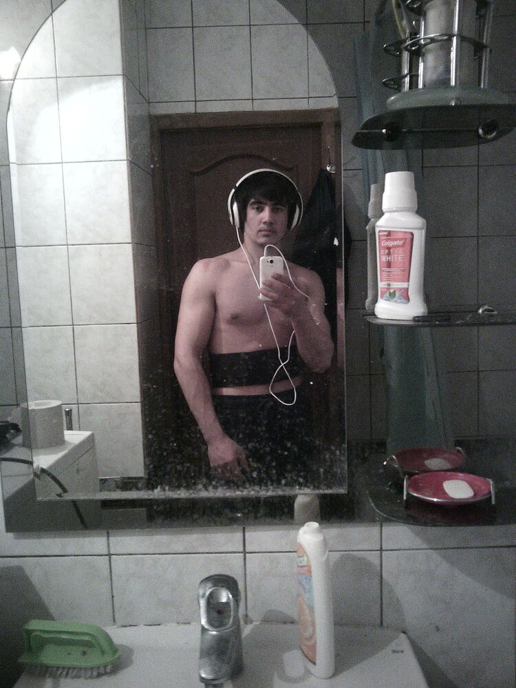  5850605  , 32 ,    