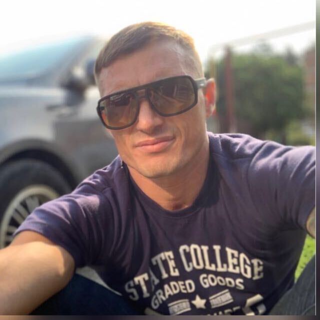  37633035  Ivan, 36 ,    