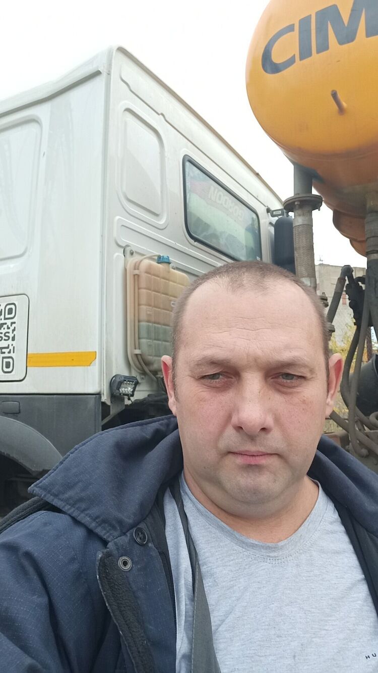  39830275  , 44 ,    