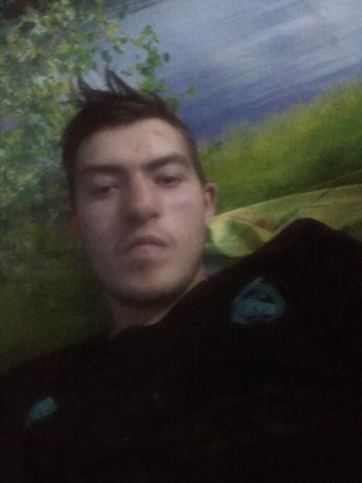  14300985  Serko, 25 ,     