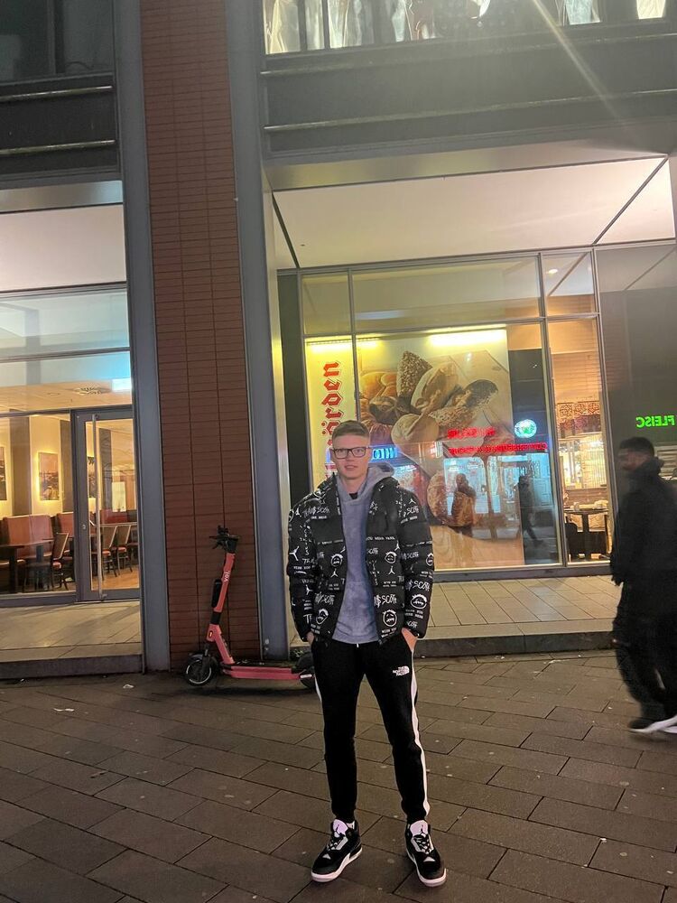  ,   _Vlad_, 18 ,   ,   