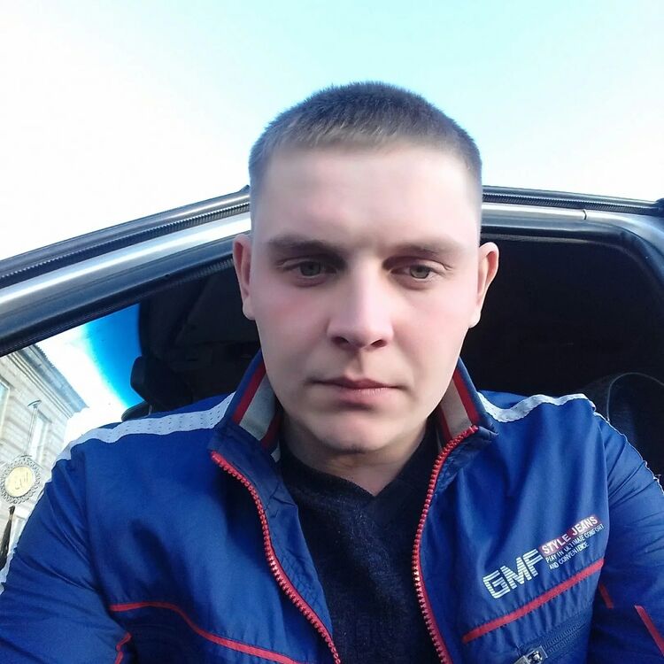  33075755  , 28 ,    