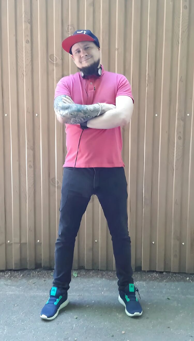  ,   Kolyas, 32 ,   