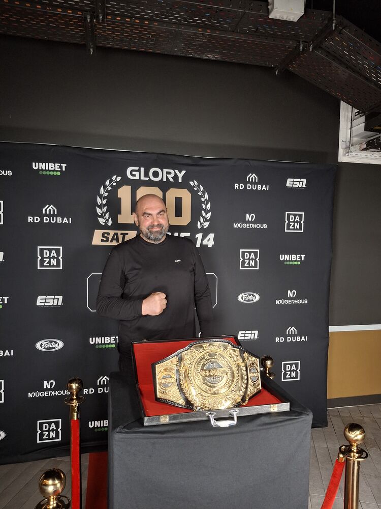 ���������� Capelle aan den IJssel, ���� ������� Aleksandr, 59 ���, ������������ ��� ������, ����� � ���������, c�������� ���������