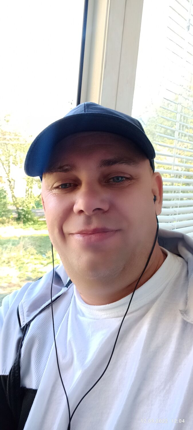  ,   Aleksandr, 43 ,  