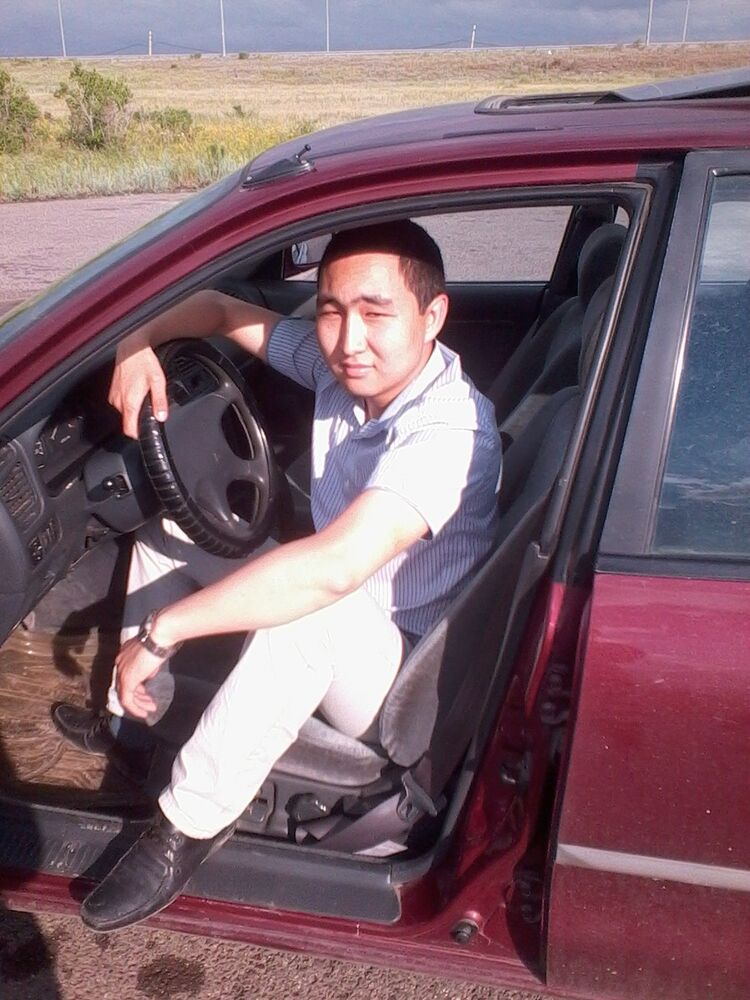  4183885  Amigo, 33 ,    