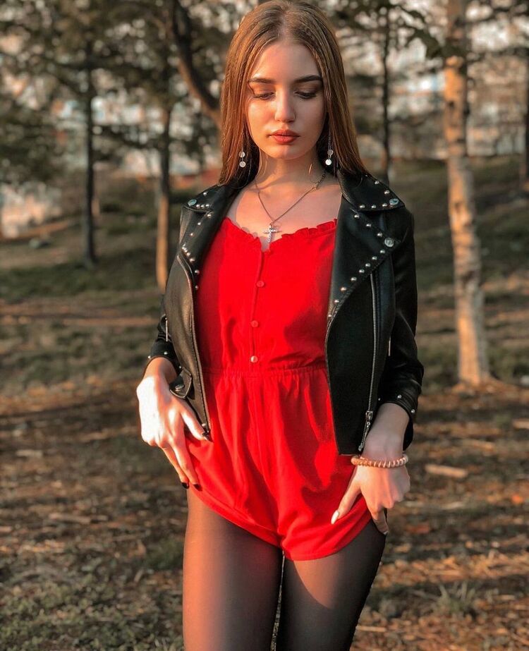  ,   Kristina, 29 ,   ,   