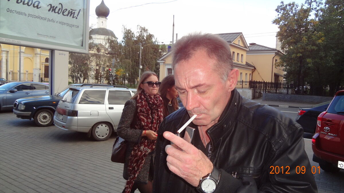  4225595  Aleksandr, 64 ,    