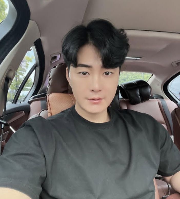  53384005  Han ji hoon, 43 ,    Abbots Langley