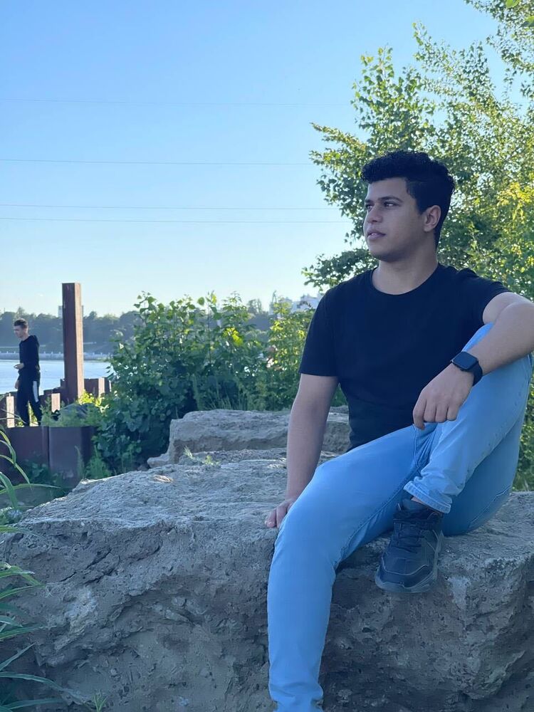  54489665  Mohammed, 23 ,    