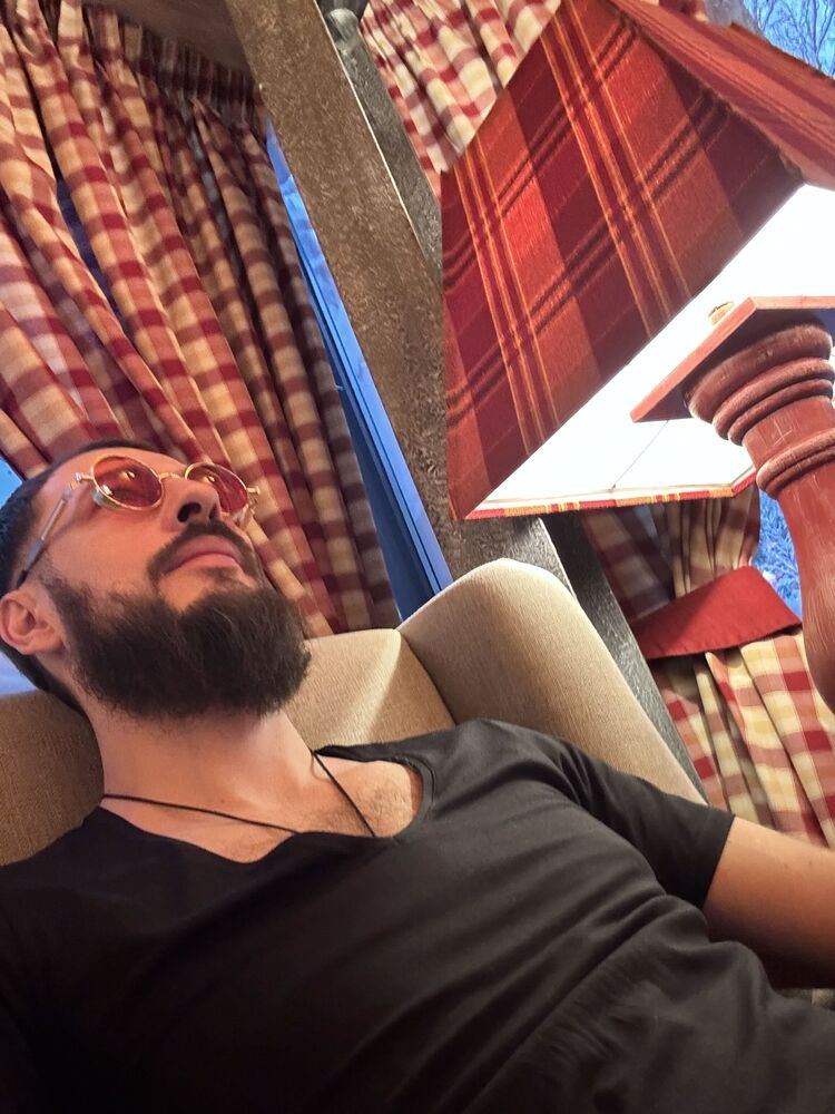  ,   Gleb, 37 ,   ,   