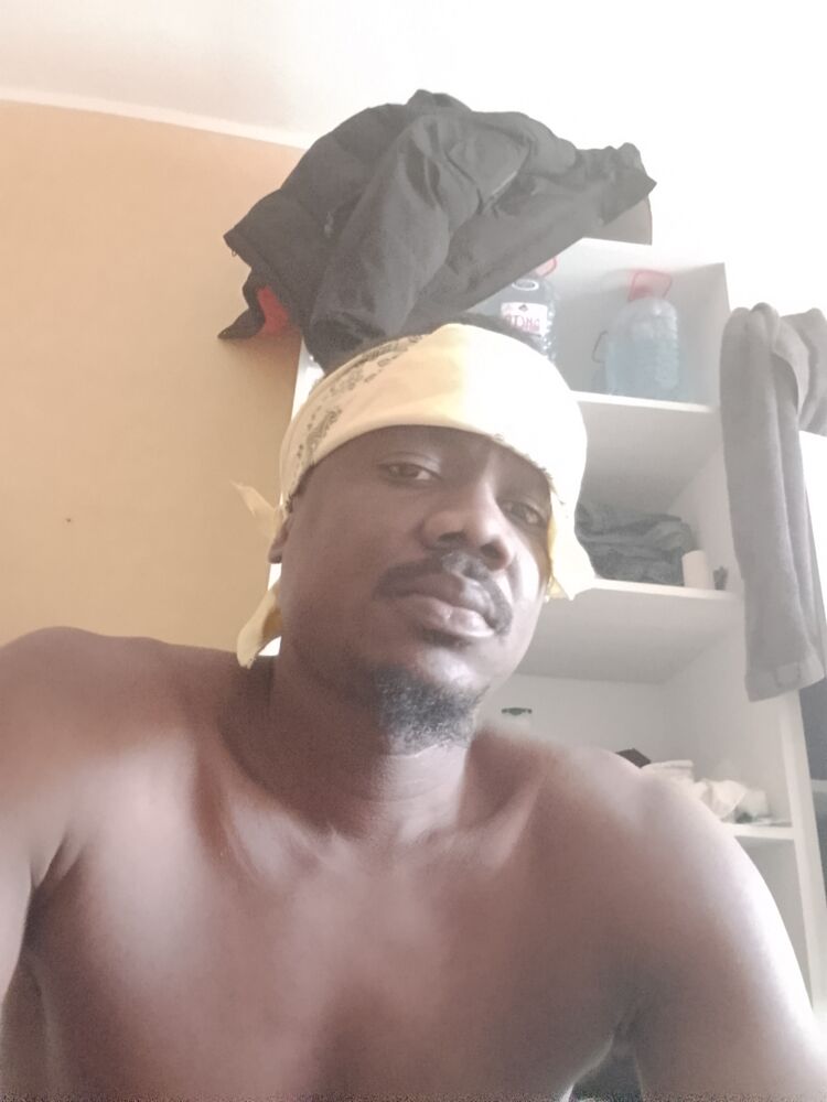  ,   Djakou, 28 ,   ,   