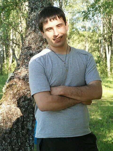  14198845  Ivan, 34 ,    