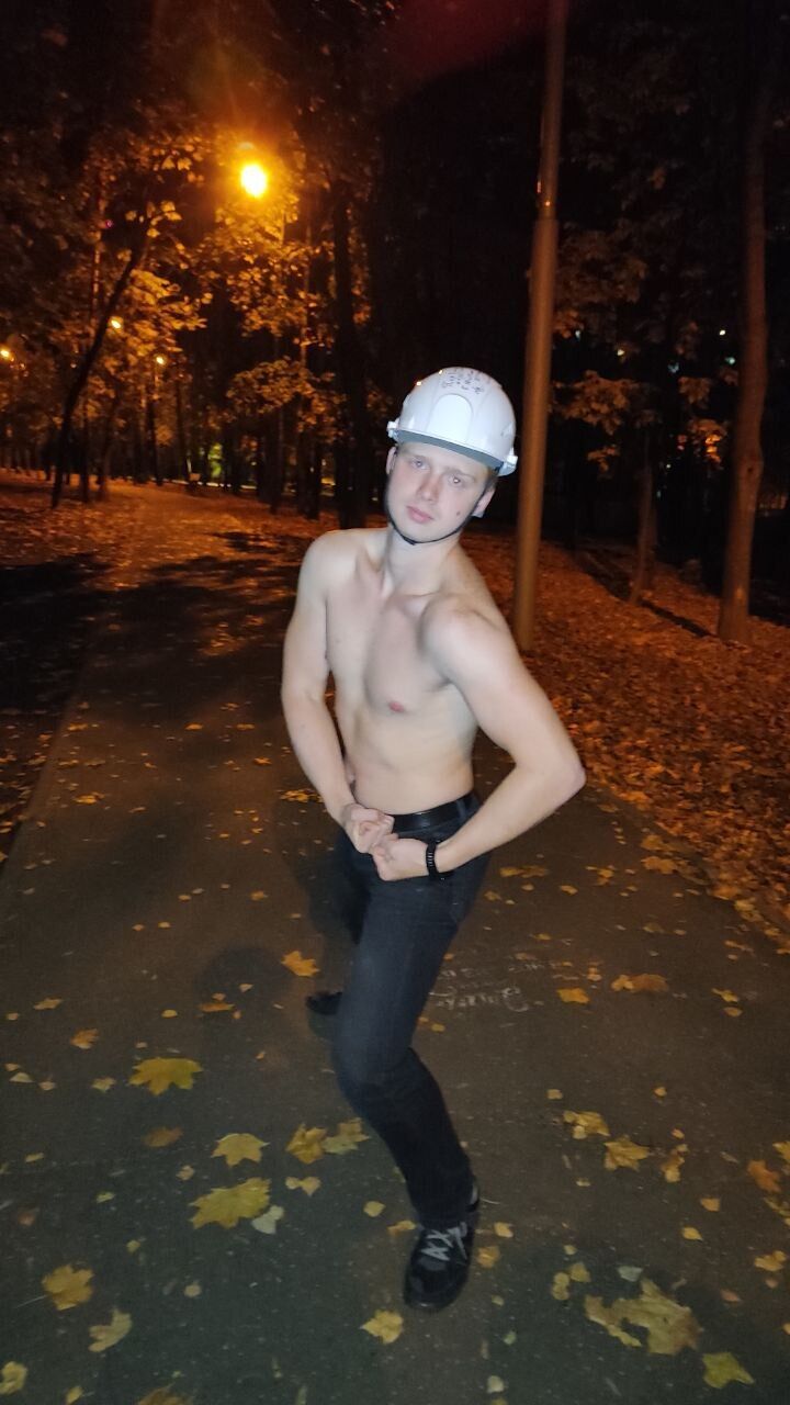  30183215  , 22 ,    
