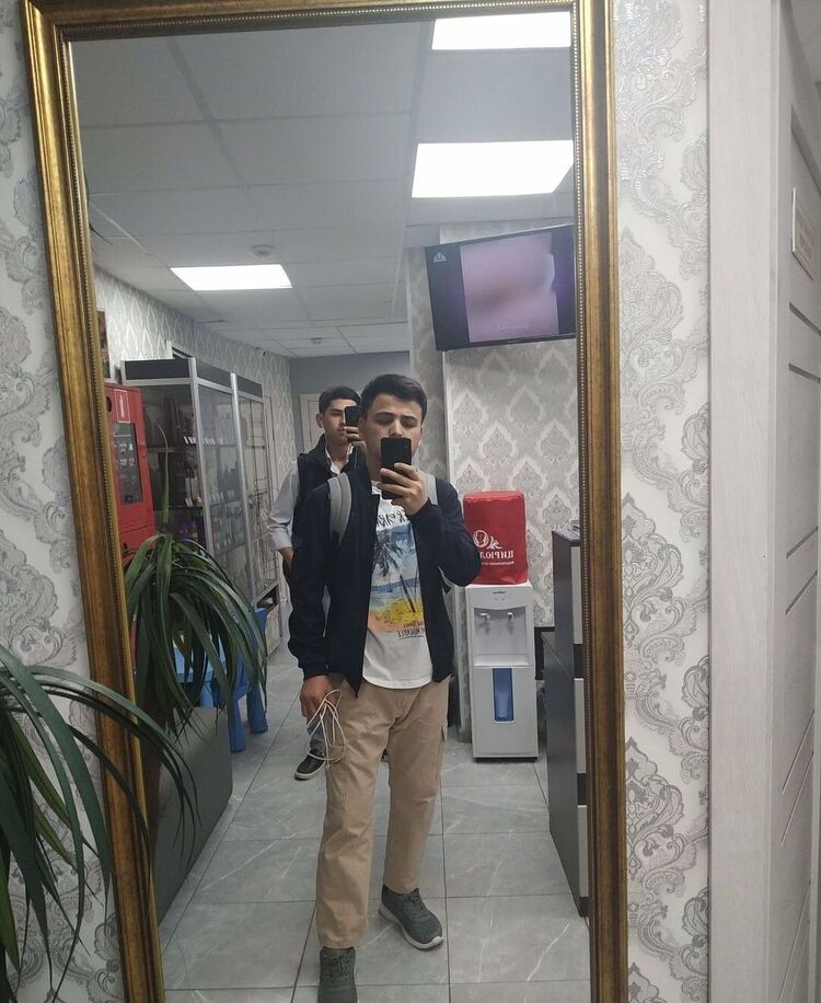  37716725  , 23 ,    
