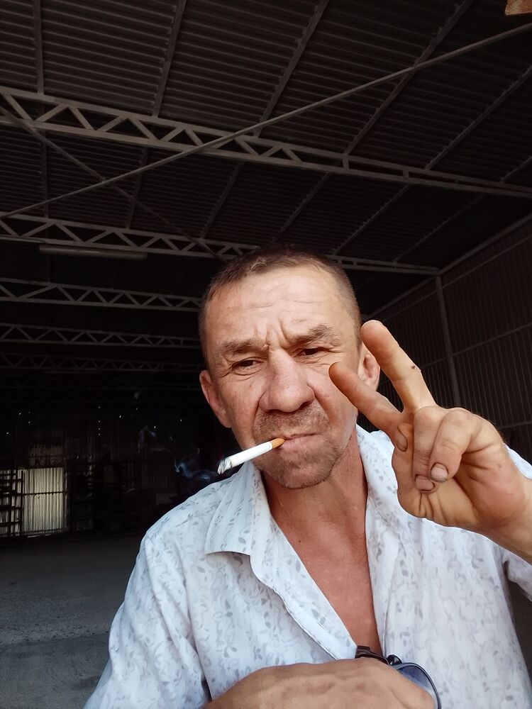  38363995  Andrey, 47 ,    