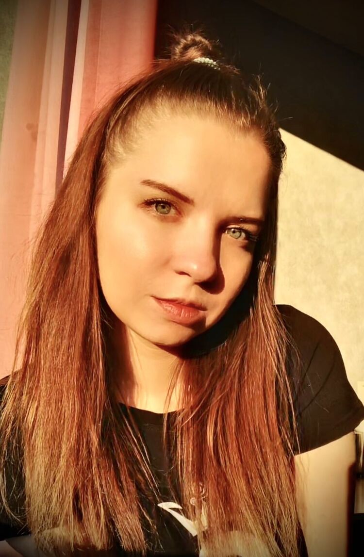  30441485  , 28 ,    -