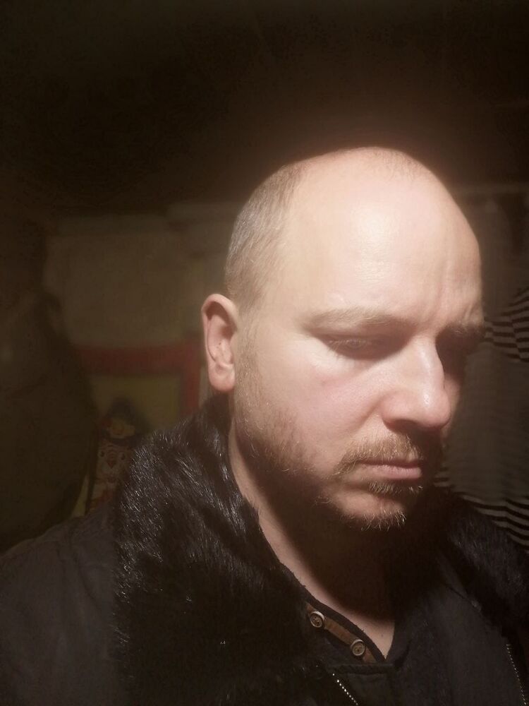  44895115  Vladimir, 42 ,    