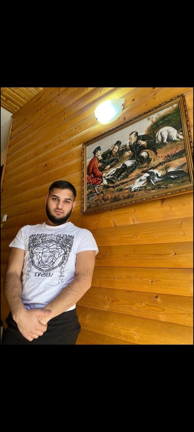  ,   Byhaiko, 21 ,   