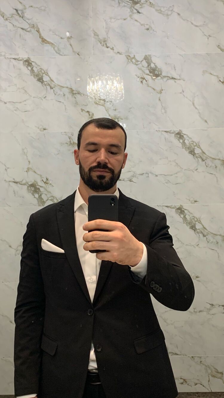  48701395  , 31 ,    