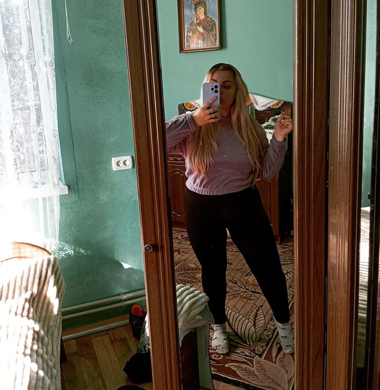  46420875  AlinaStefyuk, 23 ,    