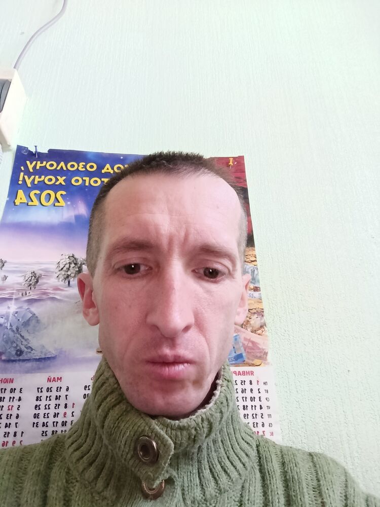  49728995  , 44 ,    