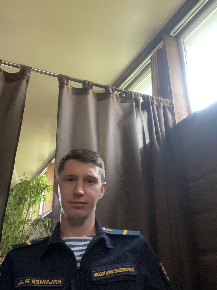  47008315  , 33 ,    