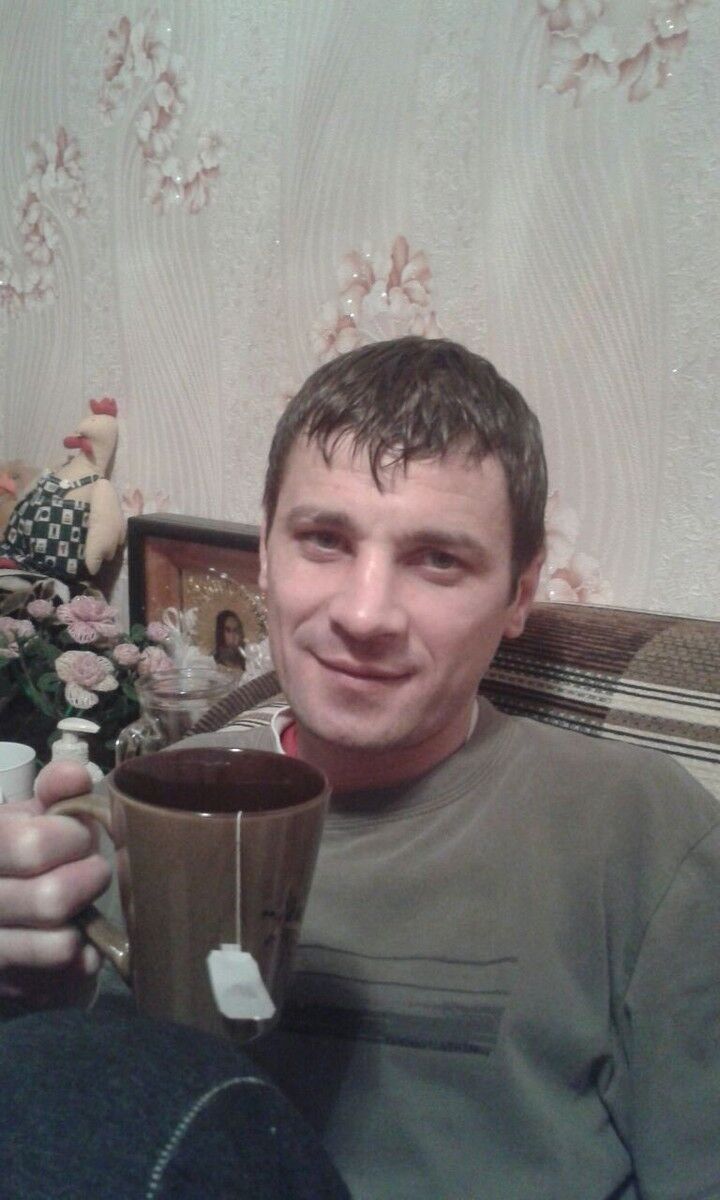  9065265  Serghei, 45 ,    