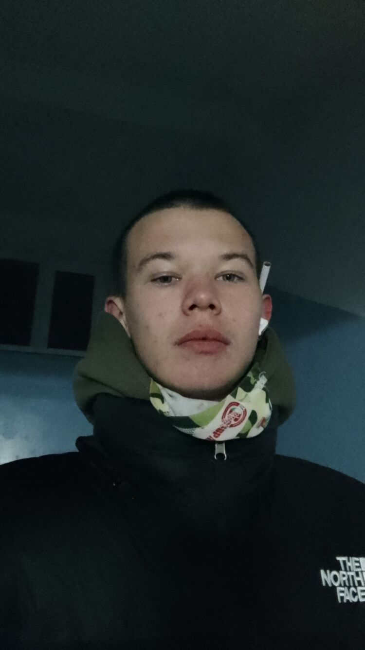  Raszyn,   Serega, 19 ,   ,   