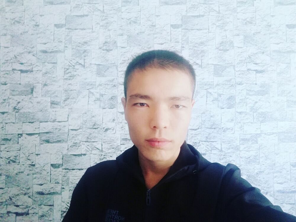  21386275  NURSEYT, 25 ,    