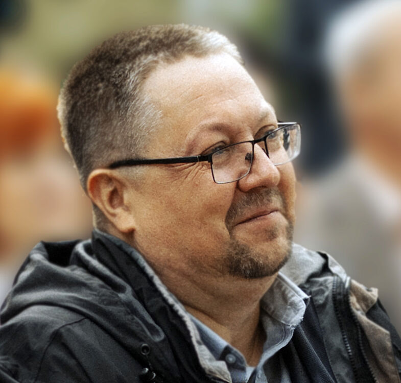  48176135  Oleg, 50 ,    