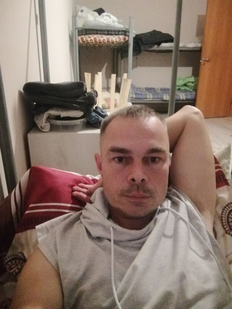  53215525  , 39 ,    
