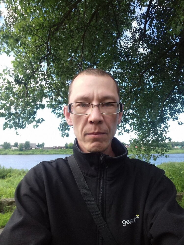  9926315  Aleksej, 45 ,    