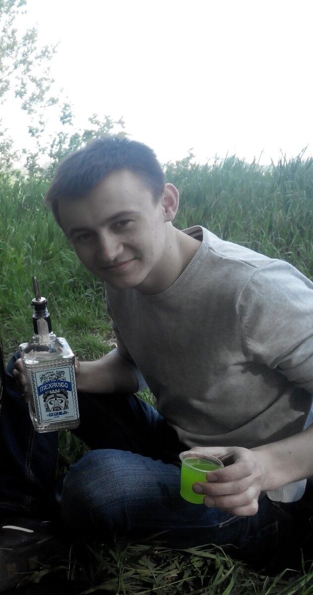  ,   Vlad, 31 ,   